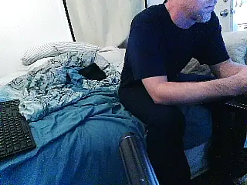 Snapshot of Cooperstone chatting on 03.12.25 Cooperstone online show from 03.12.25