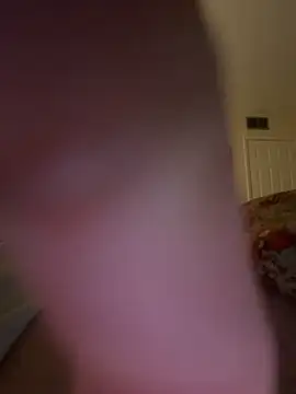 Snapshot of Sendyslamz chatting on 11.08.25 Sendyslamz online show from 11.08.25