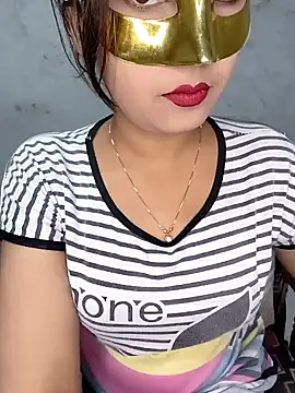 Snapshot of Shanaya_Hotty chatting on 12.14.24 Shanaya Hotty online show from 12.14.24