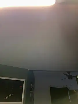 Snapshot of Vanillamexican chatting on 02.10.25 Vanillamexican online show from 02.10.25