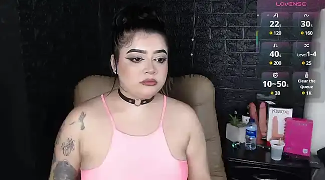 Snapshot of _ValeryStone_ chatting on 02.19.25  ValeryStone  online show from 02.19.25