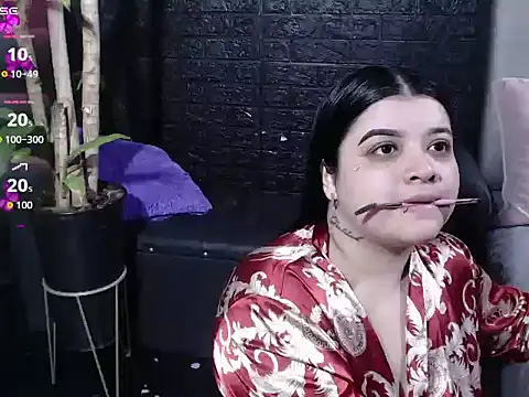 Snapshot of _ValeryStone_ chatting on 10.09.25  ValeryStone  online show from 10.09.25