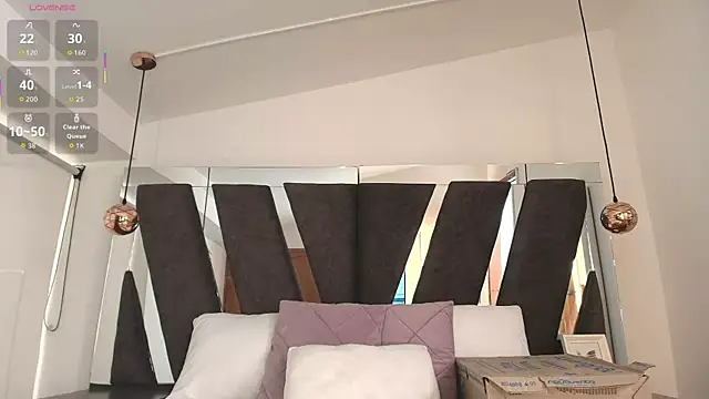 Snapshot of Milkdulce1 chatting on 10.25.25 Milkdulce1 online show from 10.25.25