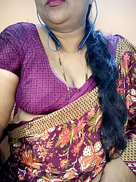 Snapshot of Sexy-Telugunayana2 chatting on 12.24.24 Sexy-Telugunayana2 online show from 12.24.24