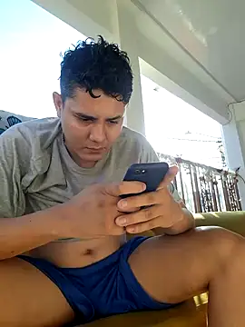 Snapshot of Pink_Jazmin chatting on 12.09.24 Pink Jazmin online show from 12.09.24