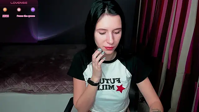 Snapshot of KarolinaBlacks chatting on 01.23.25 KarolinaBlacks online show from 01.23.25