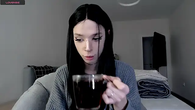 Dasha M online show from 10.26.25