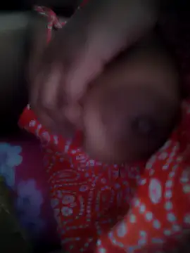 Snapshot of NishaSharma00 chatting on 12.25.24 NishaSharma00 online show from 12.25.24