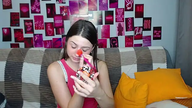 Snapshot of MilanaRoza chatting on 03.01.25 MilanaRoza online show from 03.01.25