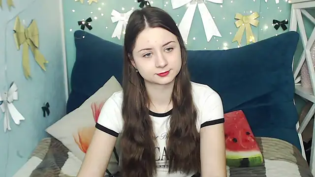Snapshot of MilanaRoza chatting on 03.21.25 MilanaRoza online show from 03.21.25
