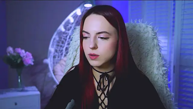 Snapshot of evanellson chatting on 10.28.25 evanellson online show from 10.28.25