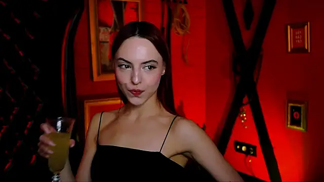 Snapshot of evanellson chatting on 11.04.25 evanellson online show from 11.04.25