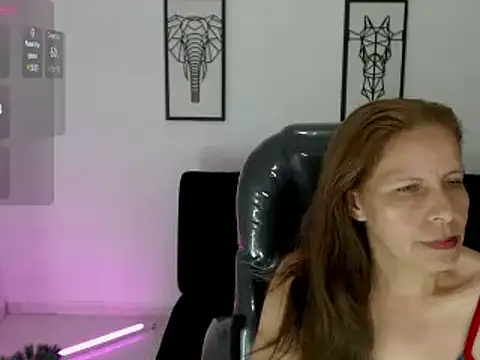 Snapshot of Milf_karlye chatting on 02.27.25 Milf karlye online show from 02.27.25