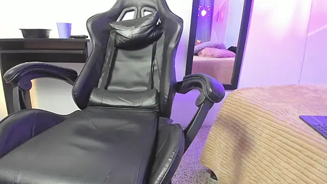 Snapshot of hares_mds chatting on 01.25.25 hares mds online show from 01.25.25