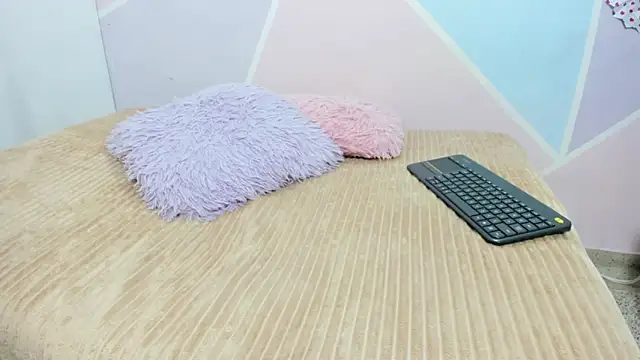 Snapshot of hares_mds chatting on 02.04.25 hares mds online show from 02.04.25