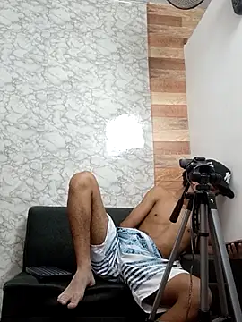 Snapshot of hares_mds chatting on 02.19.25 hares mds online show from 02.19.25