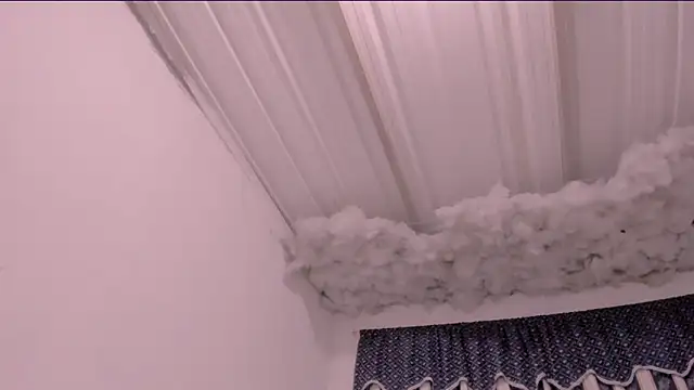 Snapshot of Lauu_G chatting on 10.07.25 Lauu G online show from 10.07.25