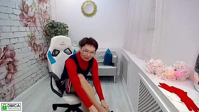 Snapshot of Cutie_Asya chatting on 12.02.24 Cutie Asya online show from 12.02.24