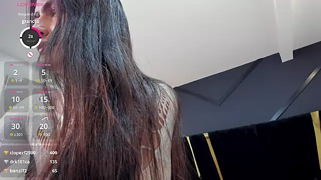 Snapshot of emilie_xx_ chatting on 03.21.25 emilie xx online show from 03.21.25