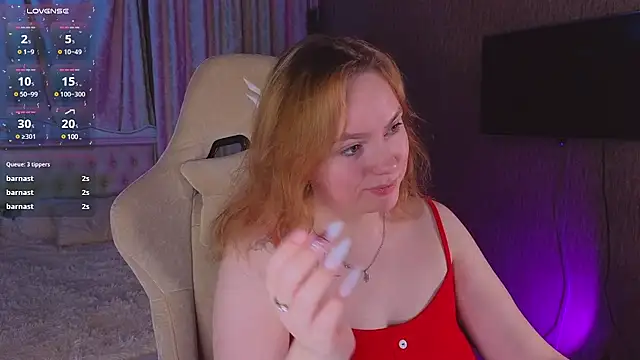 Snapshot of Kari_Lunna chatting on 01.12.25 Kari Lunna online show from 01.12.25