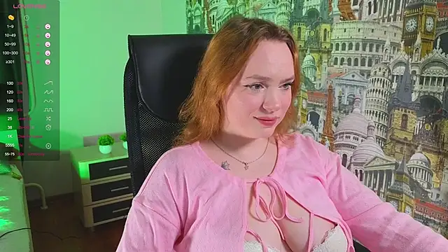 Snapshot of Kari_Lunna chatting on 01.29.25 Kari Lunna online show from 01.29.25