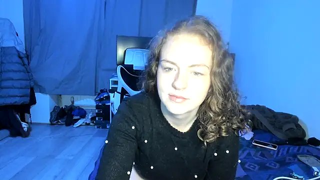 ENGLISHEMILY 69 online show from 02.10.25