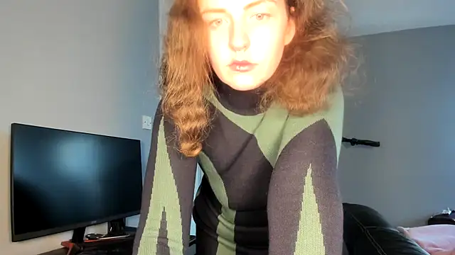 ENGLISHEMILY 69 online show from 03.02.25