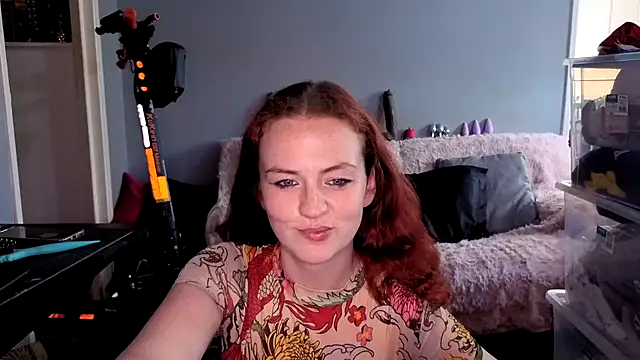 ENGLISHEMILY 69 online show from 10.09.25