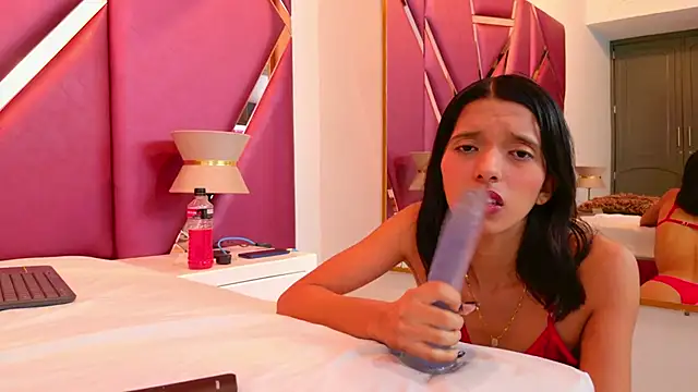 RebecaRelish online show from 12.19.24