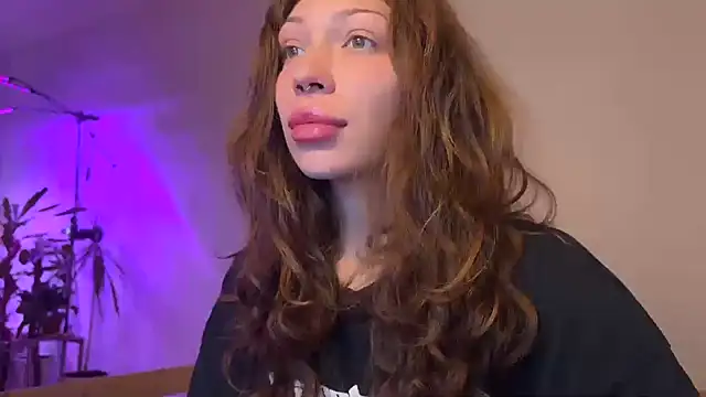 Snapshot of PaulaPratt chatting on 09.14.25 PaulaPratt online show from 09.14.25