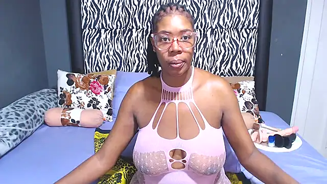 KinkyTall85 online show from 03.07.25