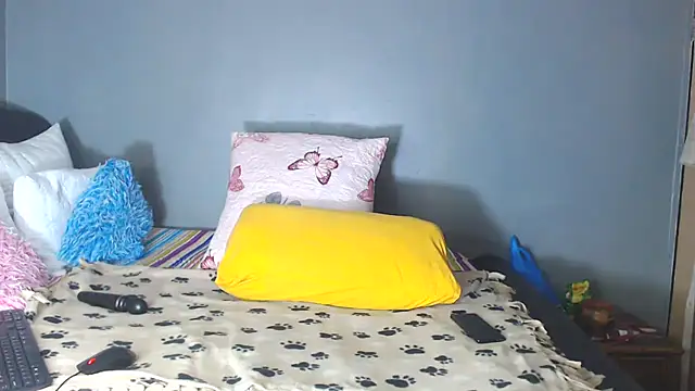 KinkyTall85 online show from 09.19.25