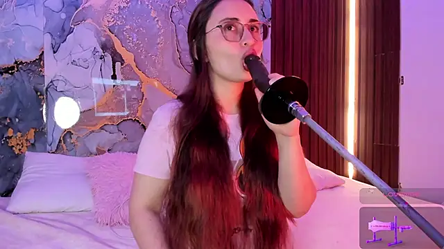 centaurigirl online show from 10.24.25