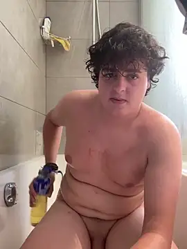 Snapshot of Your_femboy24 chatting on 09.15.25 Your femboy24 online show from 09.15.25