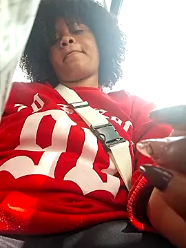 Snapshot of DANIELA_MICHEL chatting on 02.08.25 DANIELA MICHEL online show from 02.08.25