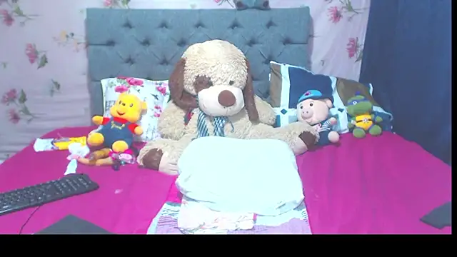 Snapshot of Paris_Squirt_ chatting on 09.12.25 Paris Squirt  online show from 09.12.25