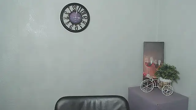 KarolinaRosse  online show from 02.23.25