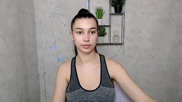 KarolinaRosse  online show from 03.18.25