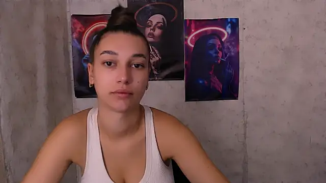 KarolinaRosse  online show from 09.18.25