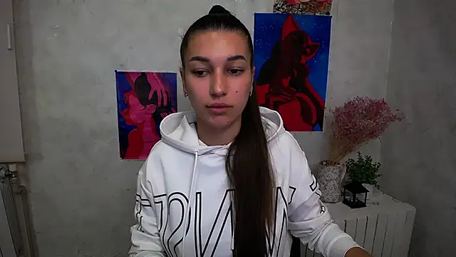 KarolinaRosse  online show from 10.07.25