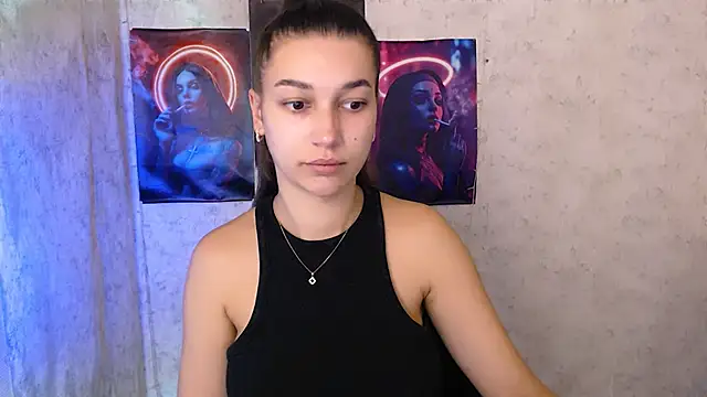 KarolinaRosse  online show from 10.20.25