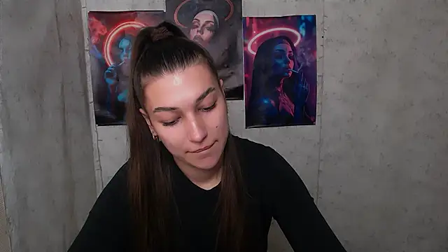 KarolinaRosse  online show from 11.25.25