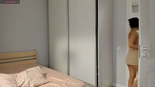 Snapshot of dragon_princesss chatting on 02.21.25 dragon princesss online show from 02.21.25