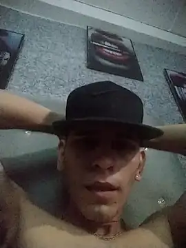 Snapshot of Y4NcA chatting on 09.21.25 Y4NcA online show from 09.21.25