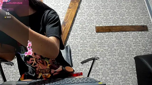 Mia scarlet69 online show from 01.30.25