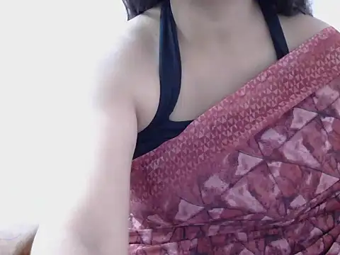 Snapshot of diva-22 chatting on 12.21.24 diva-22 online show from 12.21.24