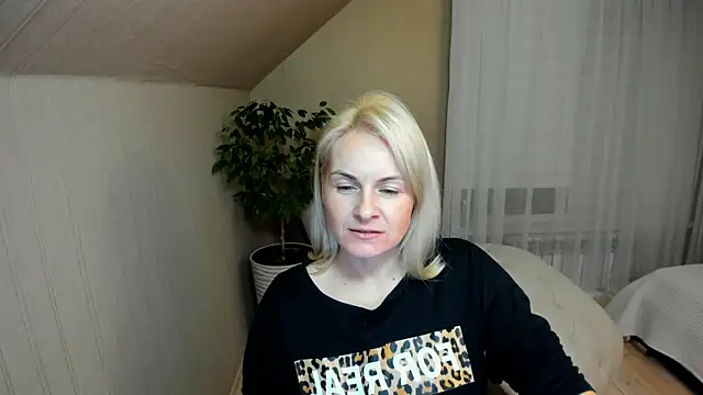 Alicee Gracee online show from 01.03.25