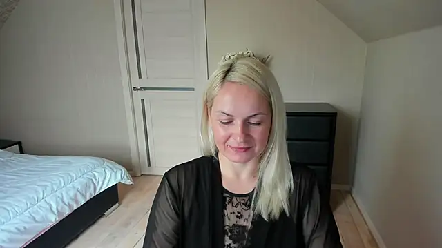 Alicee Gracee online show from 10.21.25