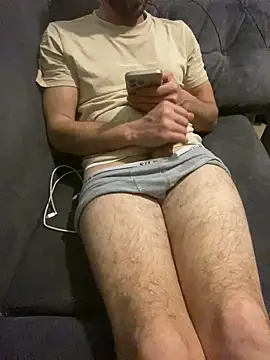 Snapshot of mertt3457 chatting on 03.17.25 mertt3457 online show from 03.17.25