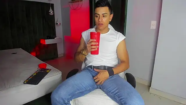 Lucii fer  online show from 11.07.25